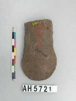 藏品(磨製石斧)的圖片